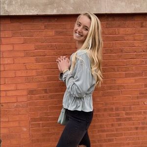 Meet your Posher, Hannah